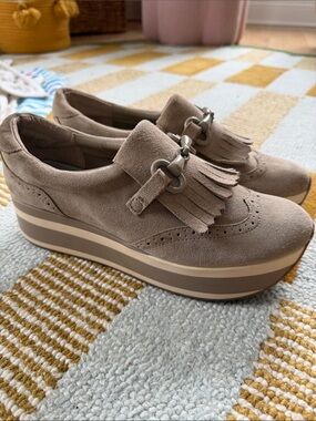 Dolce Vita JHAX suede platform sneakers size women’s 10